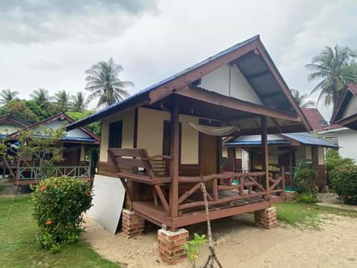 Pinks Bungalow Baan Tai Eksteriør billede