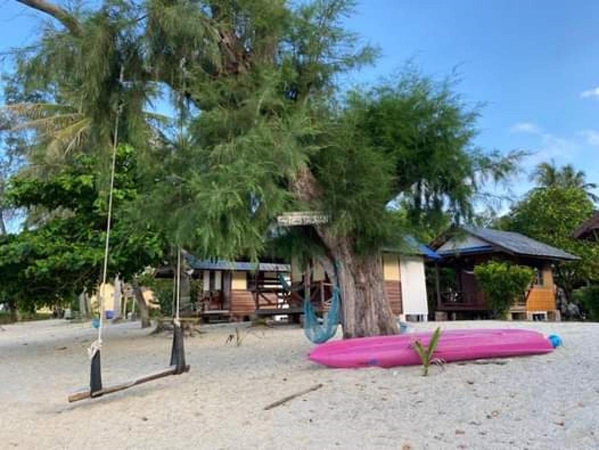Pinks Bungalow Baan Tai Eksteriør billede