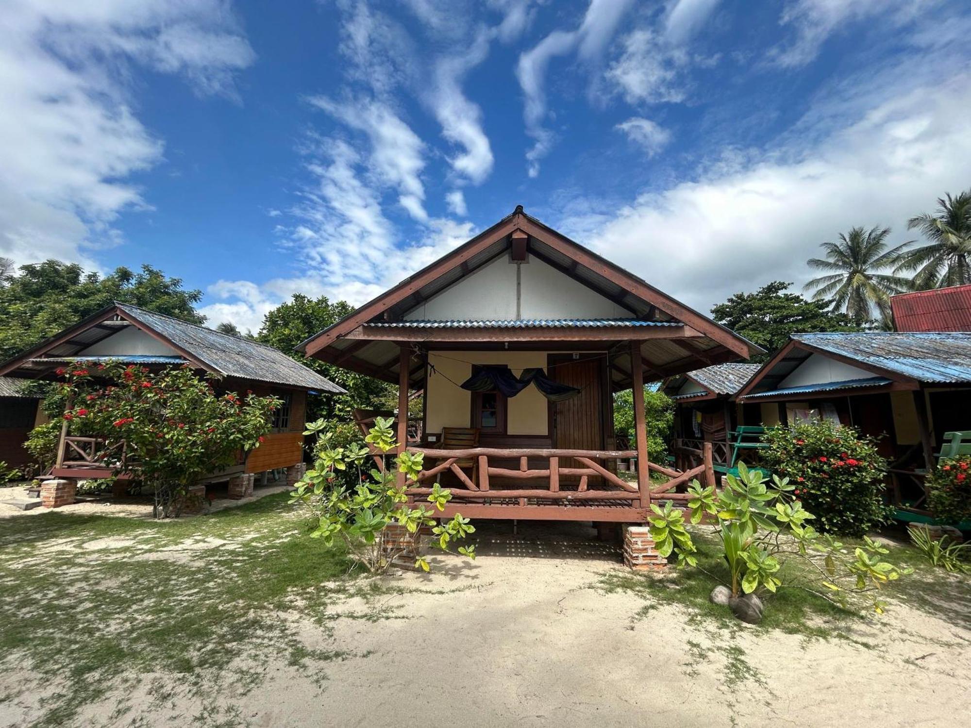 Pinks Bungalow Baan Tai Eksteriør billede